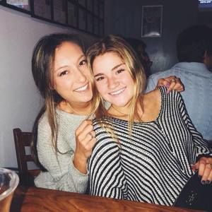 Meet your Posher, Alexandra